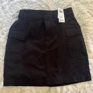 Hollister black skirt